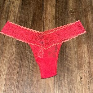 Victoria's Secret The Lacie Floral Thong Panty NWT one size